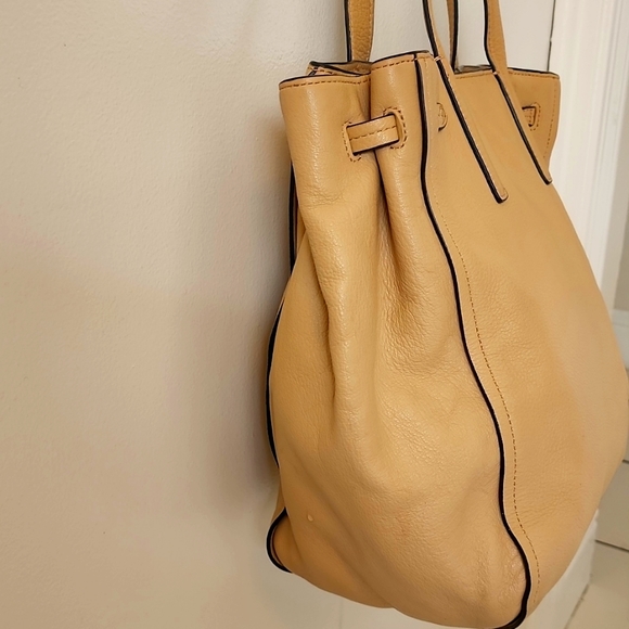 Calvin Klein handbag - Picture 3 of 9